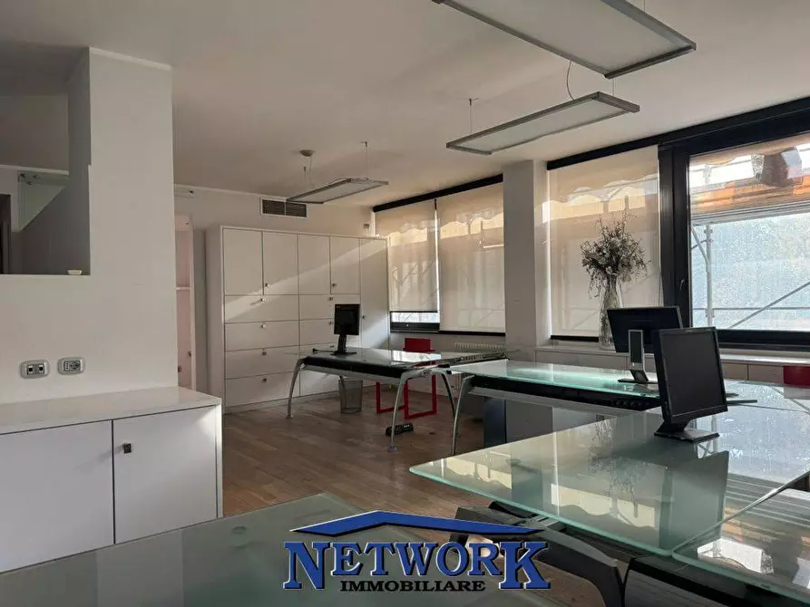 Immagine 8 di Appartamento in vendita  in via santa maria a Desenzano Del Garda