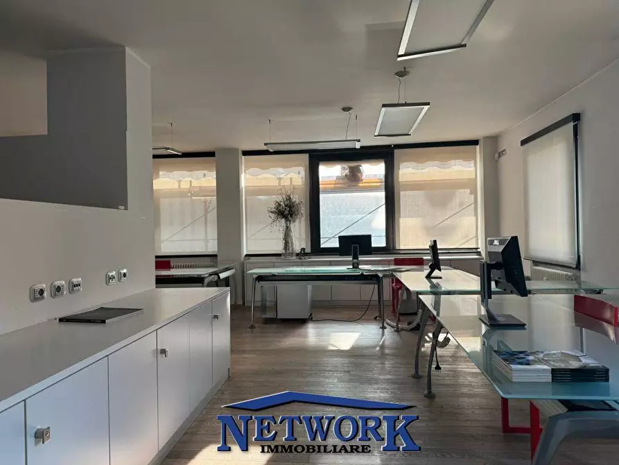 Immagine 6 di Appartamento in vendita  in via santa maria a Desenzano Del Garda