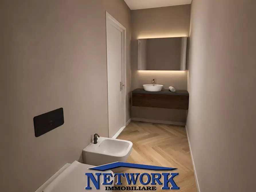 Immagine 8 di Appartamento in vendita  in via santa maria a Desenzano Del Garda