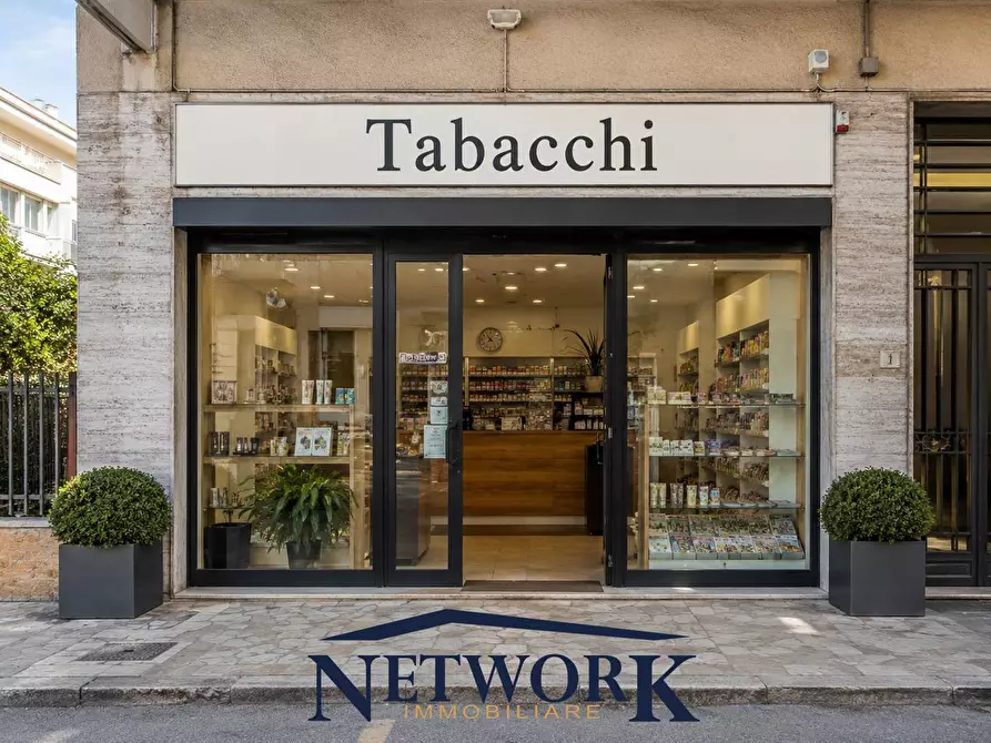 Immagine 2 di Attività commerciale in vendita  in viale marconi a Montichiari
