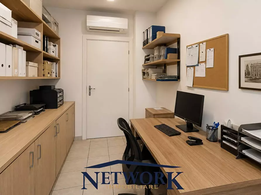 Immagine 9 di Attività commerciale in vendita  in viale marconi a Montichiari