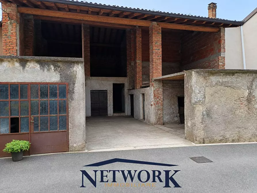 Immagine 2 di Rustico / casale in vendita  in Basiletti a Calvagese Della Riviera
