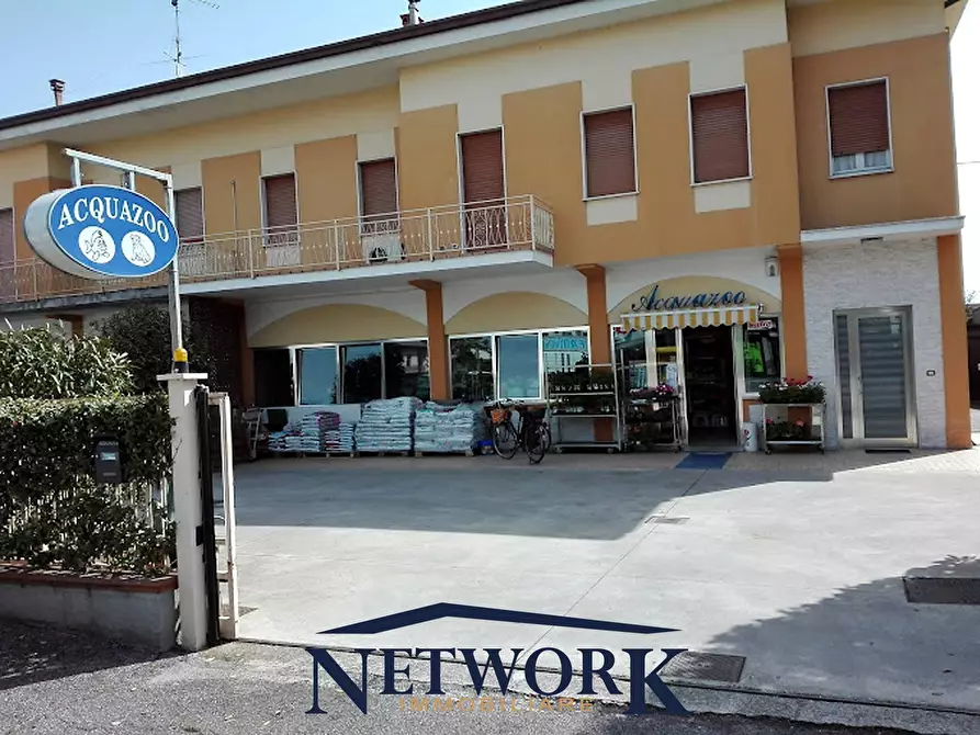 Immagine 9 di Attività commerciale in vendita  in Palestro a Calvisano