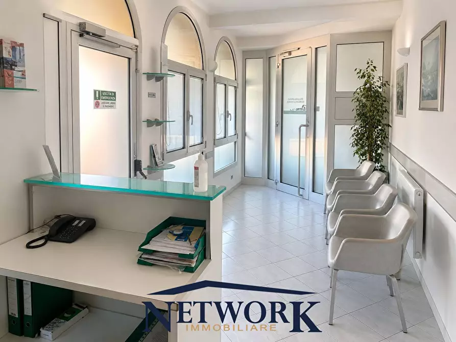 Immagine 2 di Attività commerciale in vendita  in Viale Venezia a Brescia