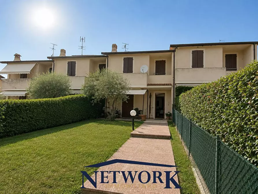 Immagine 1 di Villetta a schiera in vendita  in Piazza Giuseppe Zanardelli 23 a Calvagese Della Riviera