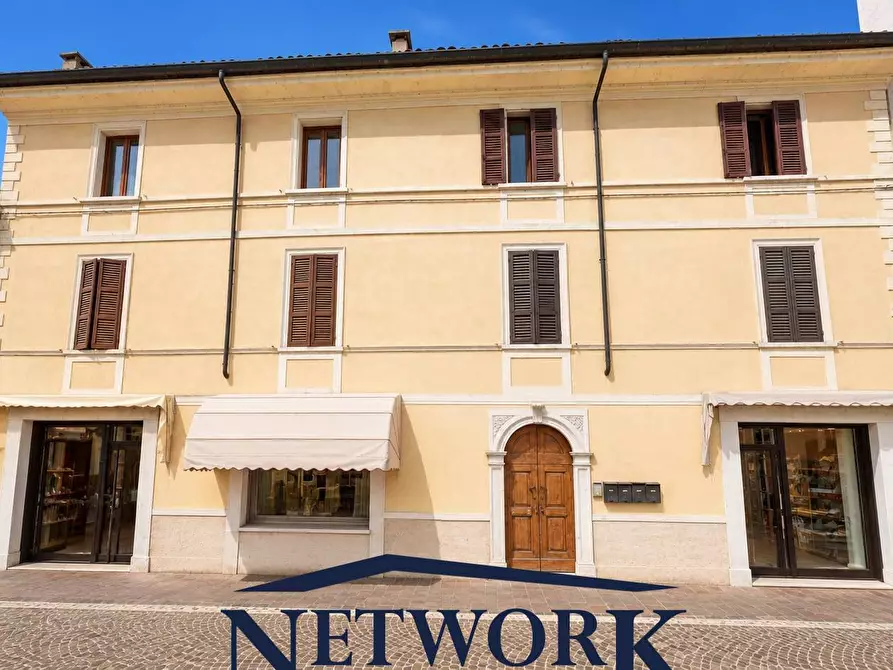 Immagine 8 di Negozio in vendita  in Piazza B. Pezzati Anna 25 a Casalmoro