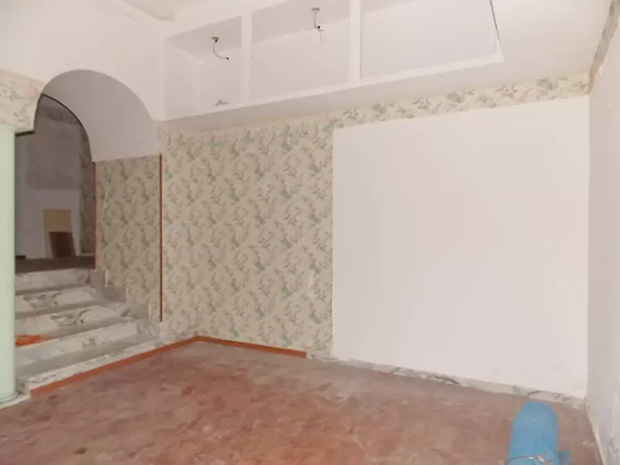 Immagine 4 di Negozio in affitto  in Corso Giuseppe Mazzini 154 a Catanzaro