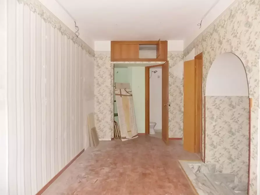 Immagine 2 di Negozio in affitto  in Corso Giuseppe Mazzini 154 a Catanzaro