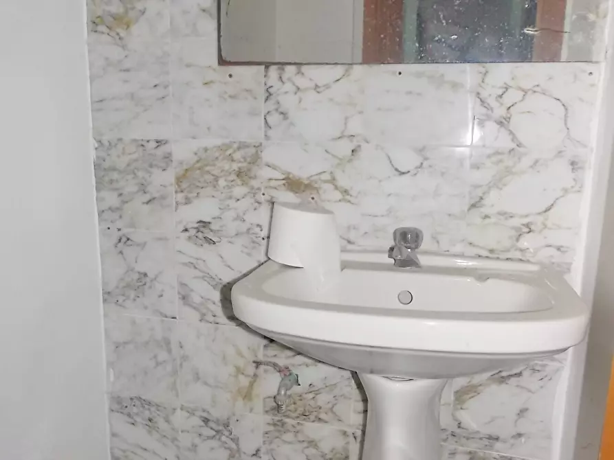 Immagine 5 di Negozio in affitto  in Corso Giuseppe Mazzini 154 a Catanzaro