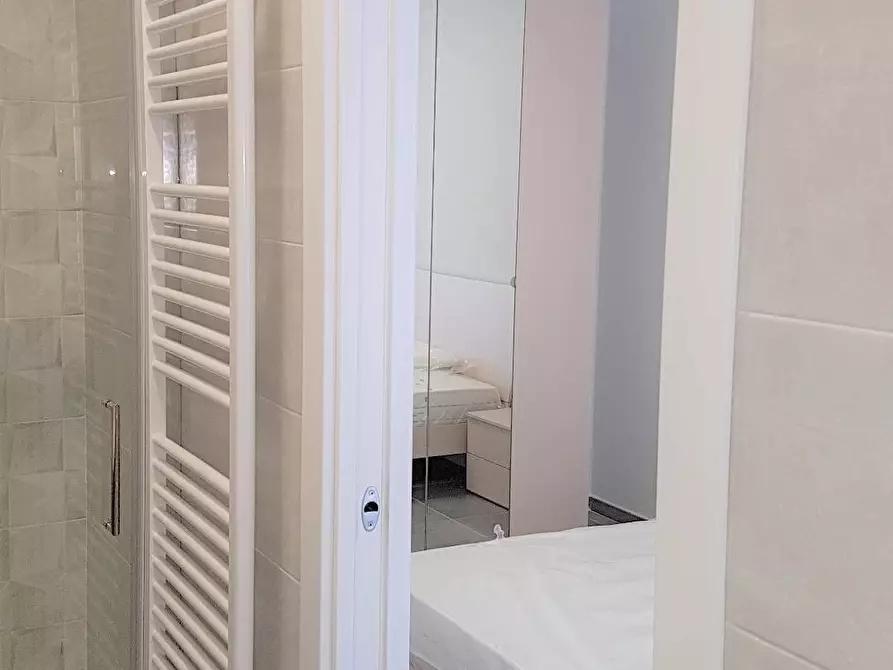 Immagine 15 di Camera in affitto  in Via Barletta 5 a Catanzaro