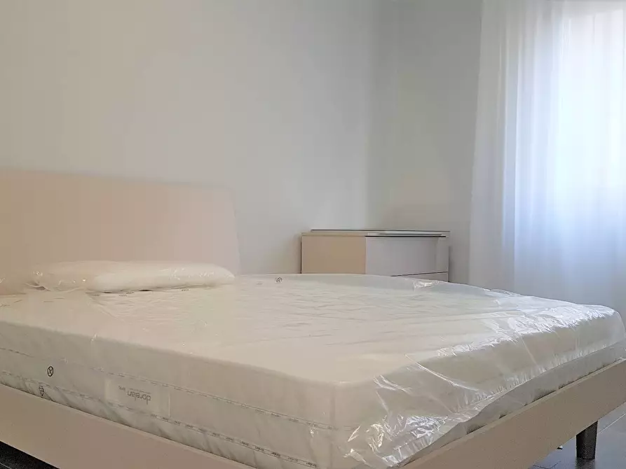 Immagine 12 di Camera in affitto  in Via Barletta 5 a Catanzaro