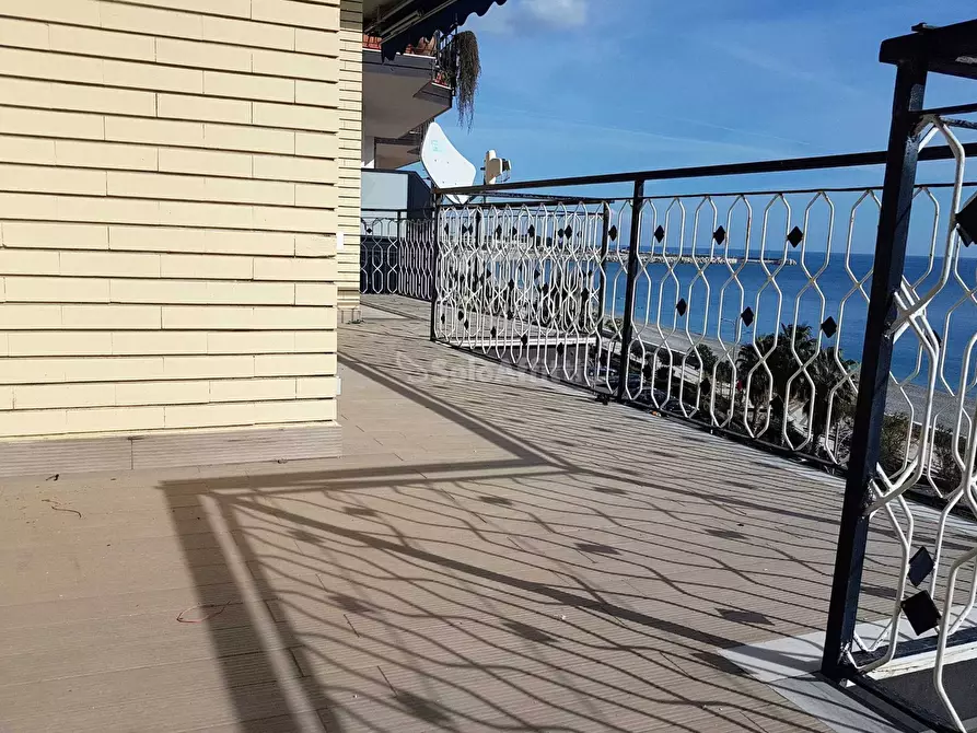 Immagine 17 di Camera in affitto  in Via Barletta 5 a Catanzaro