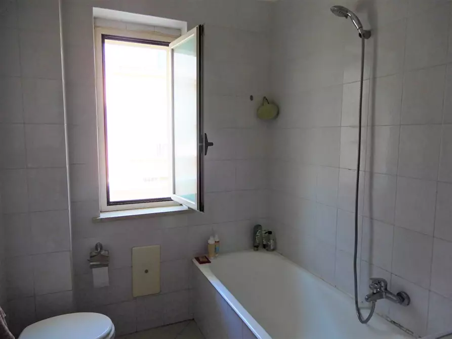 Immagine 14 di Camera in affitto  in traversa ottava Crotone 35 a Catanzaro