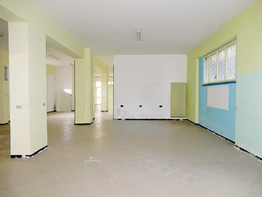 Immagine 1 di Magazzino in affitto  in via Schipani a Catanzaro