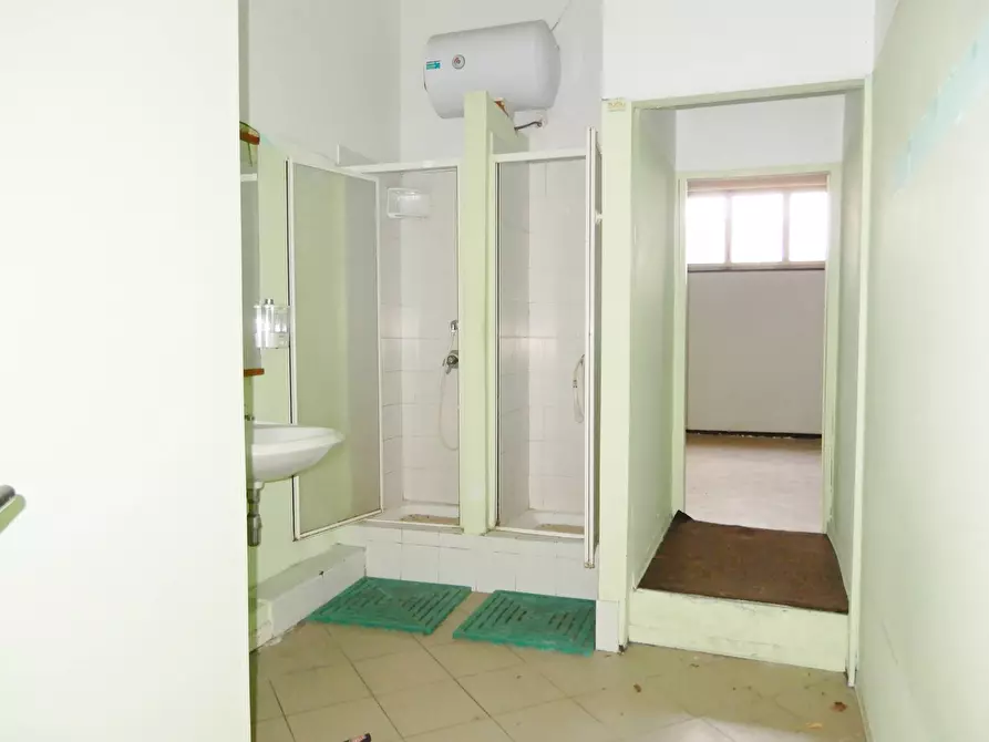 Immagine 5 di Magazzino in affitto  in via Schipani a Catanzaro