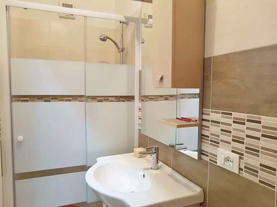 Immagine 11 di Appartamento in affitto  in Via Tommaso Gulli 14 a Catanzaro