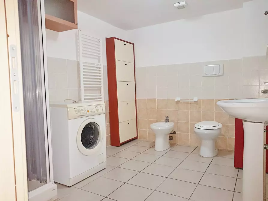 Immagine 7 di Appartamento in affitto  in via Giuditta Levato a Borgia