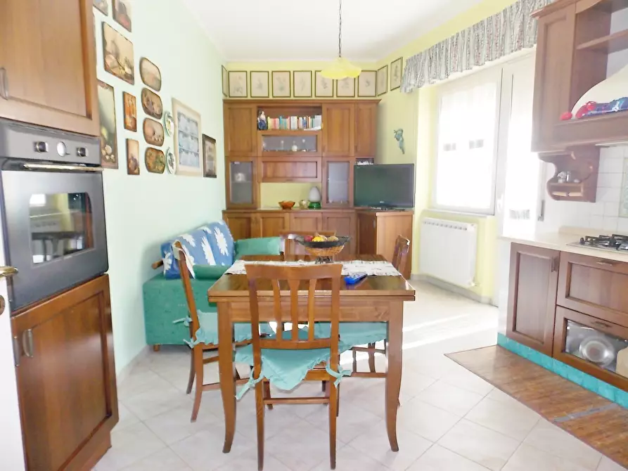 Immagine 5 di Camera in affitto  in via Vinicio Cortese a Catanzaro