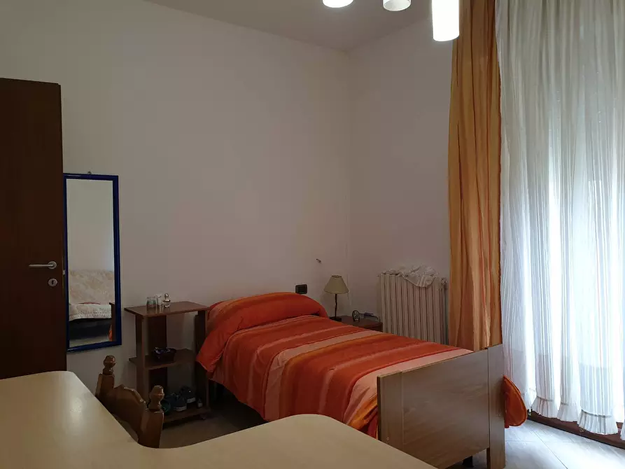 Immagine 7 di Camera in affitto  in via Fiume 22 a Catanzaro