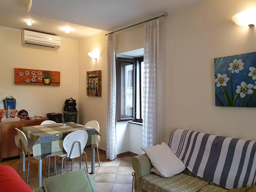 Immagine 1 di Camera in affitto  in via del Mare 8 a Catanzaro