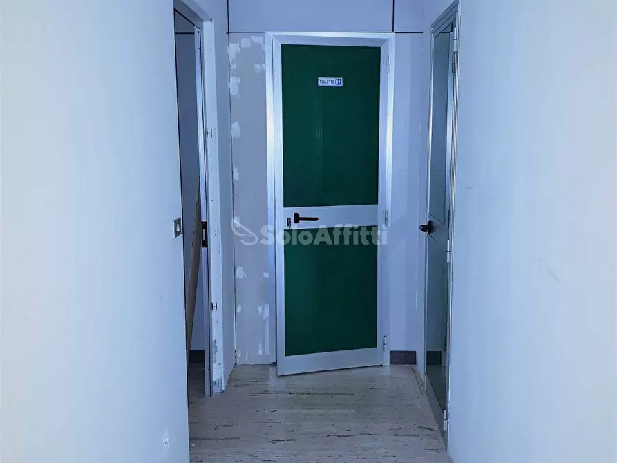 Immagine 7 di Ufficio in affitto  in viale Magna Grecia 194 a Catanzaro