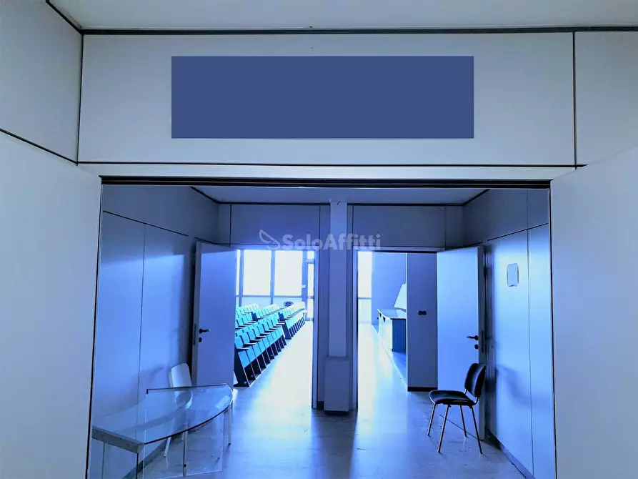 Immagine 11 di Ufficio in affitto  in viale Magna Grecia 194 a Catanzaro