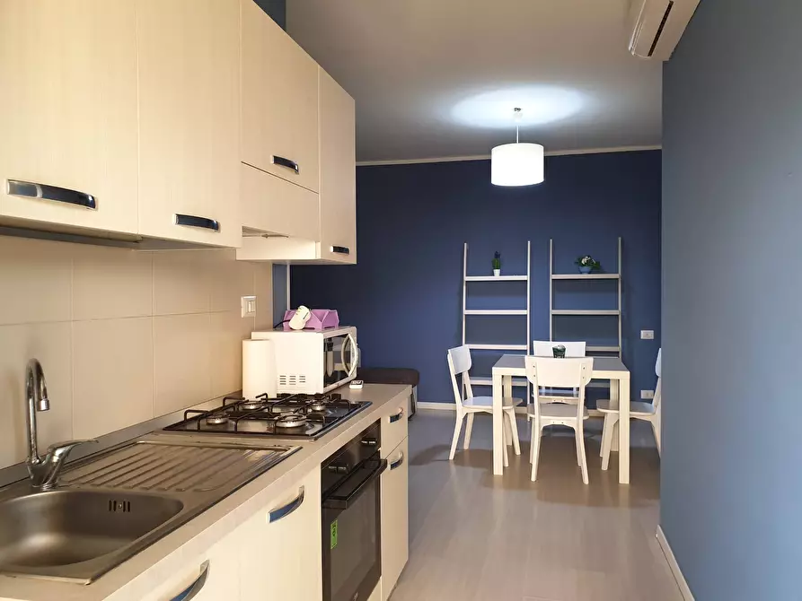 Immagine 2 di Camera in affitto  in via Martiri di Cefalonia 18 a Catanzaro