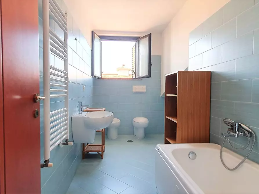 Immagine 13 di Camera in affitto  in via Michele Maria Manfredi 2 a Catanzaro