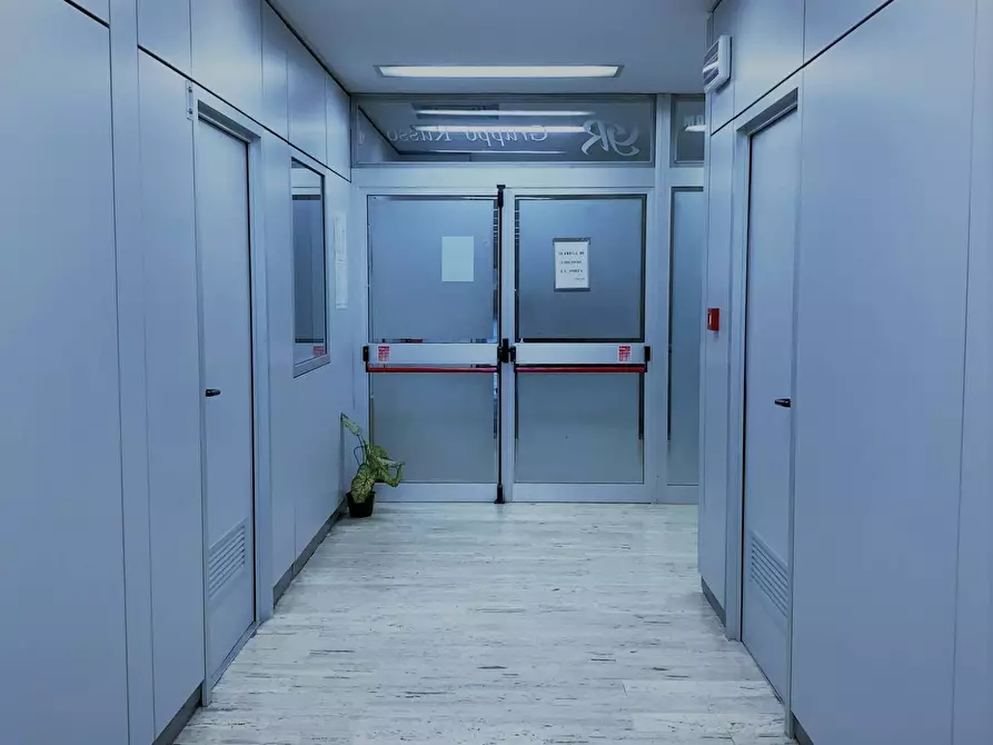 Immagine 7 di Ufficio in affitto  in viale magna grecia a Catanzaro