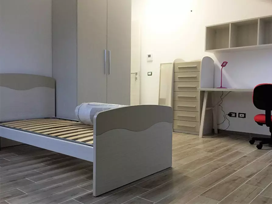 Immagine 13 di Camera in affitto  in Piazza Anita Garibaldi 6 a Catanzaro