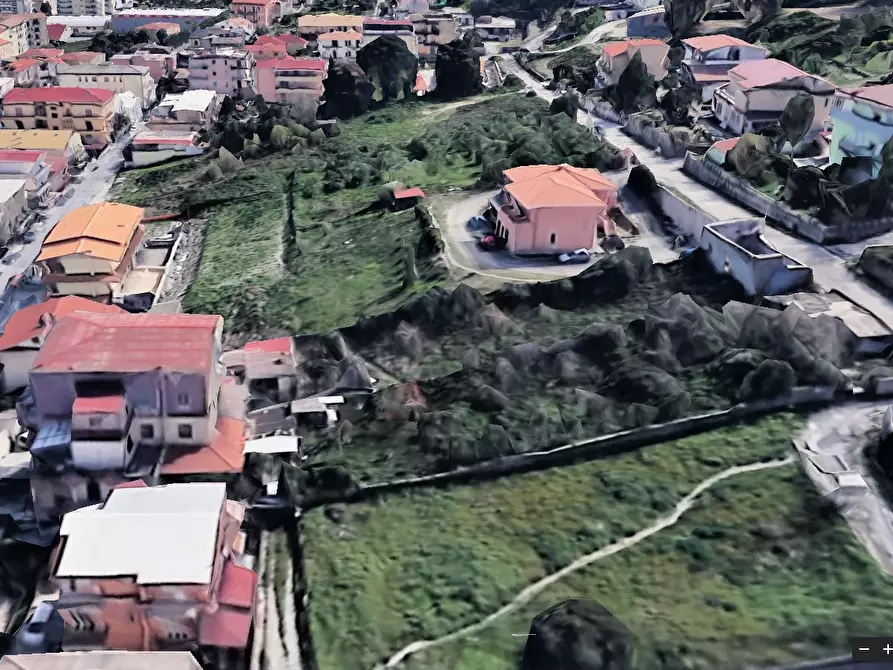 Immagine 2 di Terreno residenziale in vendita  in Via Ravenna a Catanzaro