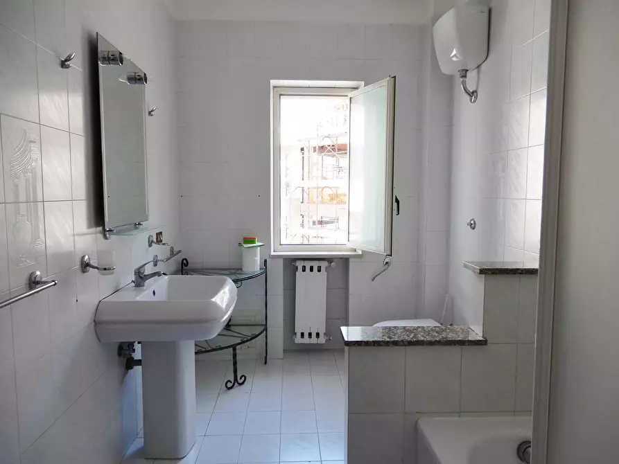 Immagine 11 di Camera in affitto  in via Martiri di Cefalonia 23 a Catanzaro