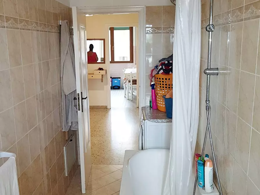 Immagine 13 di Camera in affitto  in via Lungomare a Catanzaro