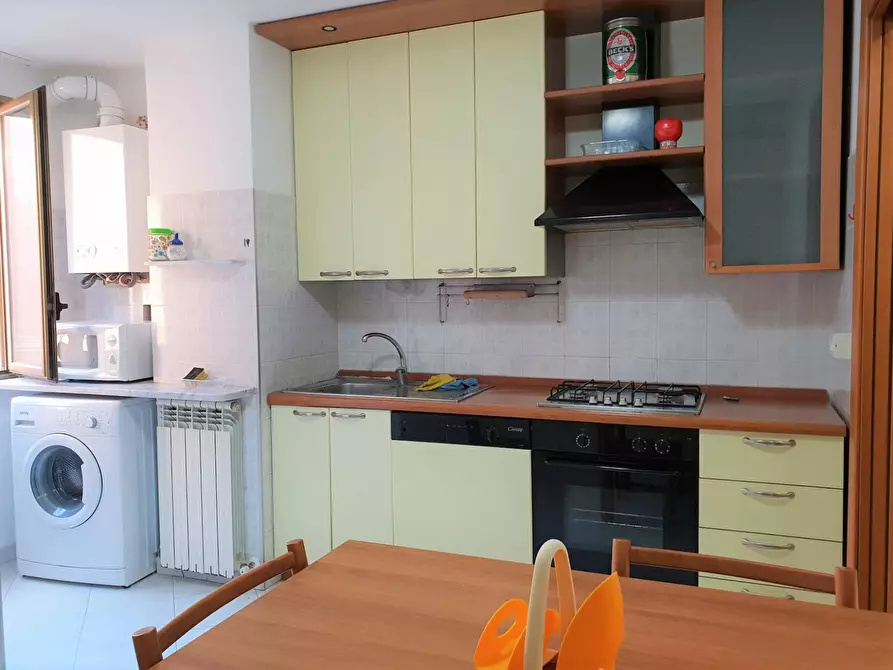 Immagine 3 di Appartamento in affitto  in via Murano 12 a Catanzaro