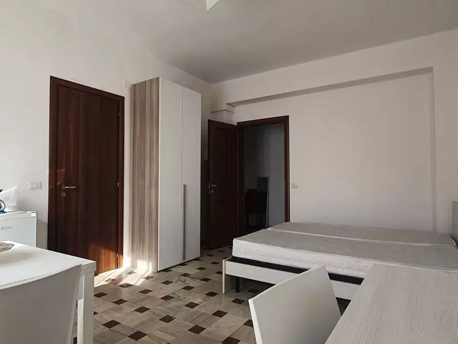 Immagine 3 di Appartamento in affitto  in viale Crotone a Catanzaro