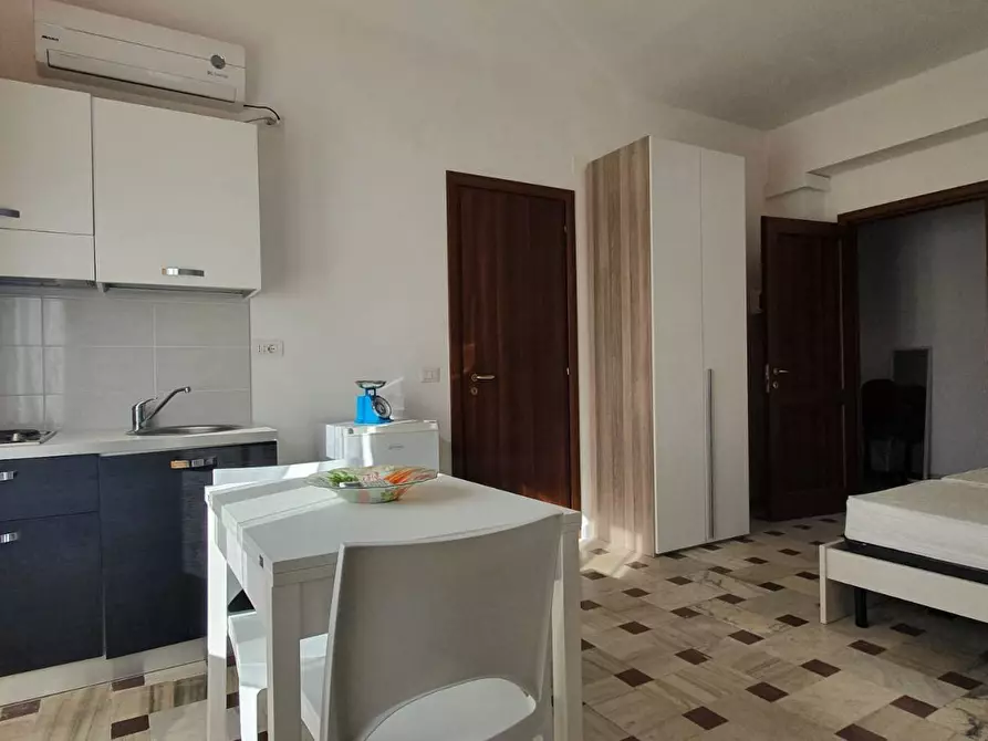 Immagine 2 di Appartamento in affitto  in viale Crotone a Catanzaro