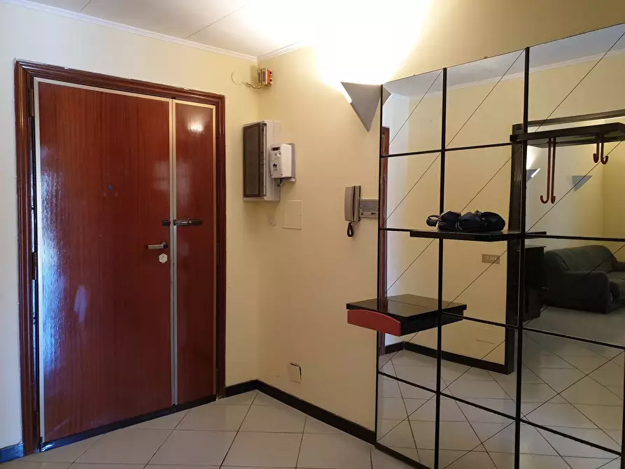 Immagine 2 di Appartamento in affitto  in via Cristoforo Colombo 11 a Catanzaro