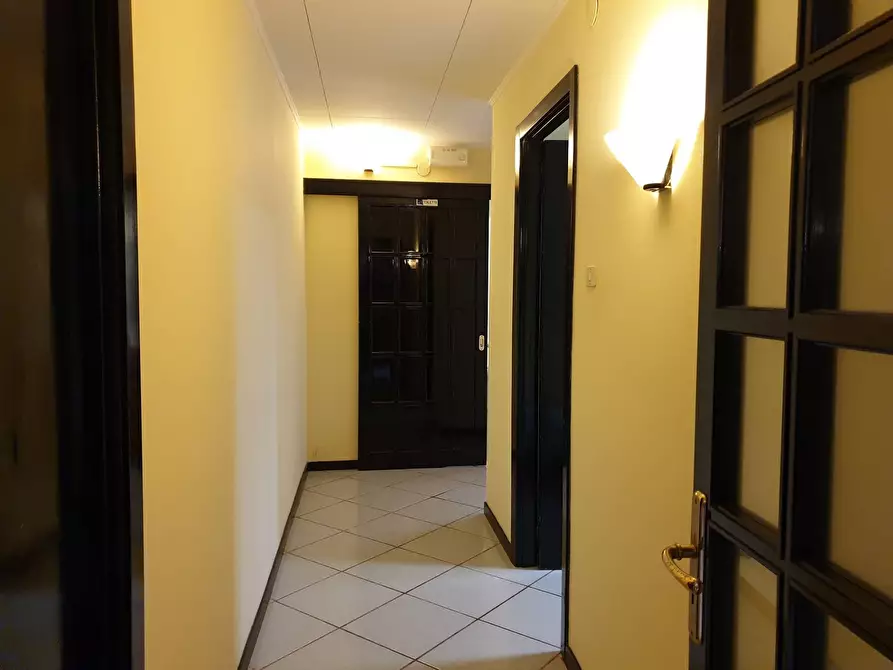 Immagine 7 di Appartamento in affitto  in via Cristoforo Colombo 11 a Catanzaro