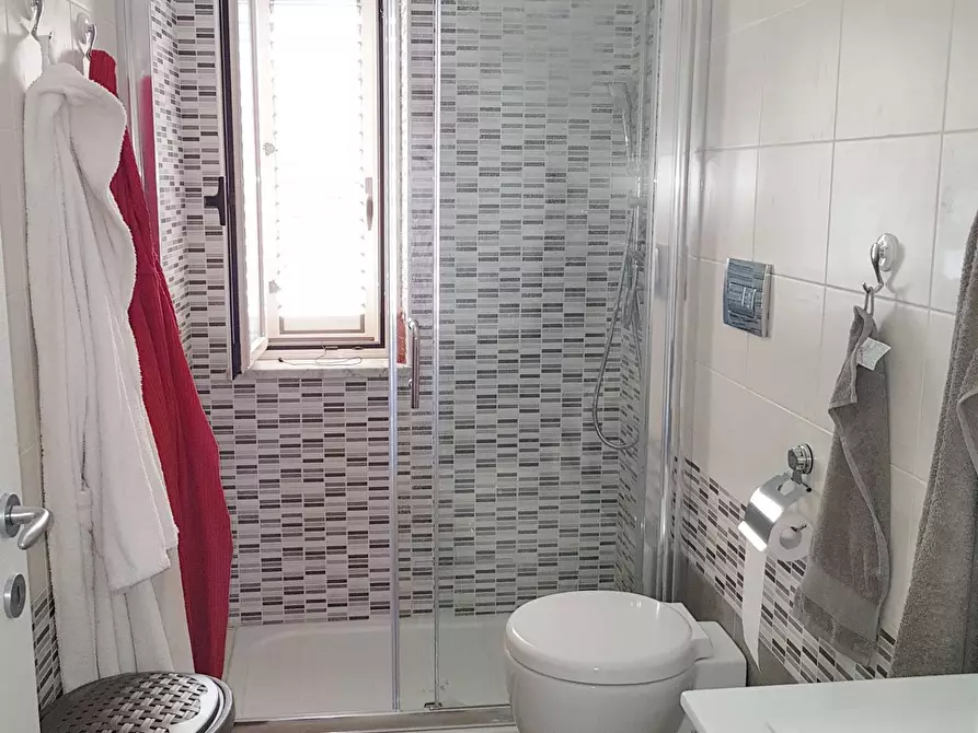 Immagine 13 di Appartamento in affitto  in via Michele Maria Manfredi 2 a Catanzaro