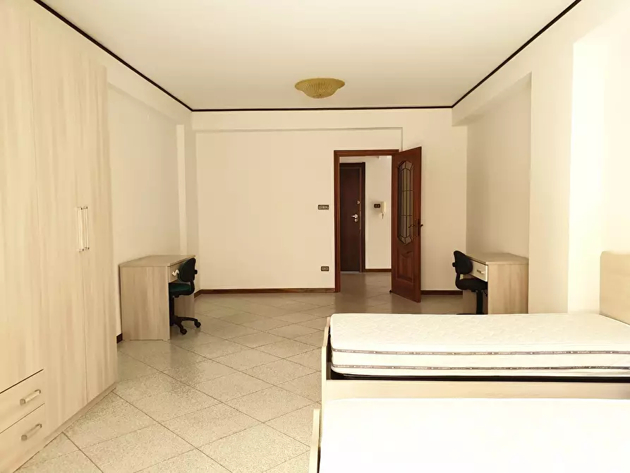 Immagine 7 di Camera in affitto  in Via Lungomare Stefano Pugliese a Catanzaro