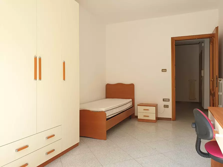 Immagine 12 di Camera in affitto  in Via Lungomare Stefano Pugliese a Catanzaro