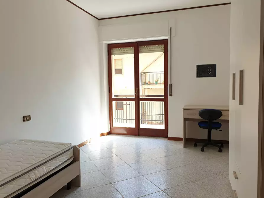 Immagine 13 di Camera in affitto  in Via Lungomare Stefano Pugliese a Catanzaro
