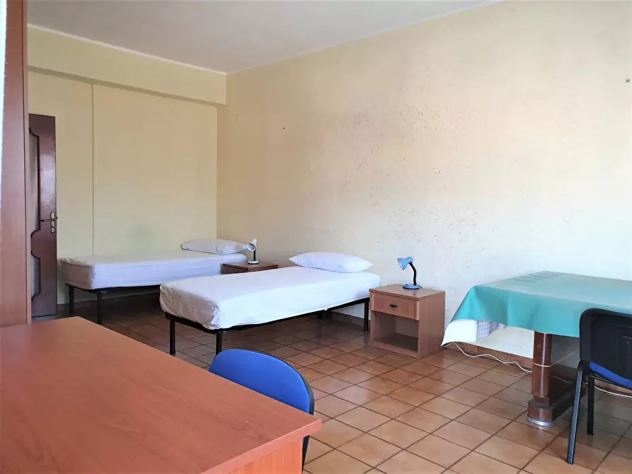 Immagine 2 di Camera in affitto  in Via Corace 1 a Catanzaro