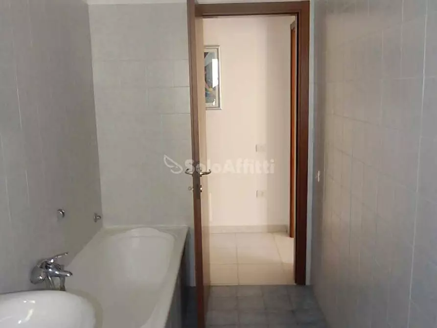 Immagine 9 di Appartamento in affitto  in viale Crotone a Catanzaro