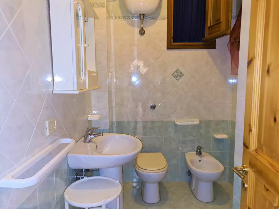 Immagine 11 di Casa semindipendente in affitto  in viale Europa a Catanzaro