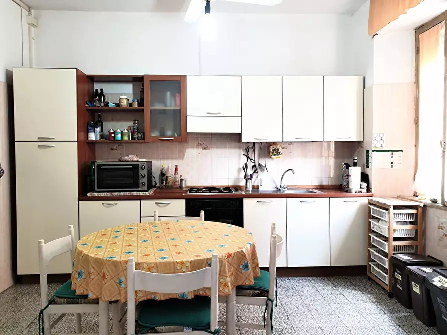 Immagine 3 di Camera in affitto  in Via Thaon di Revel a Catanzaro