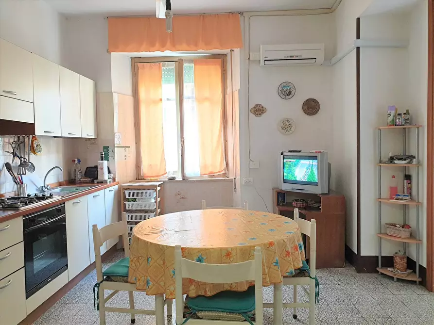 Immagine 4 di Camera in affitto  in Via Thaon di Revel a Catanzaro