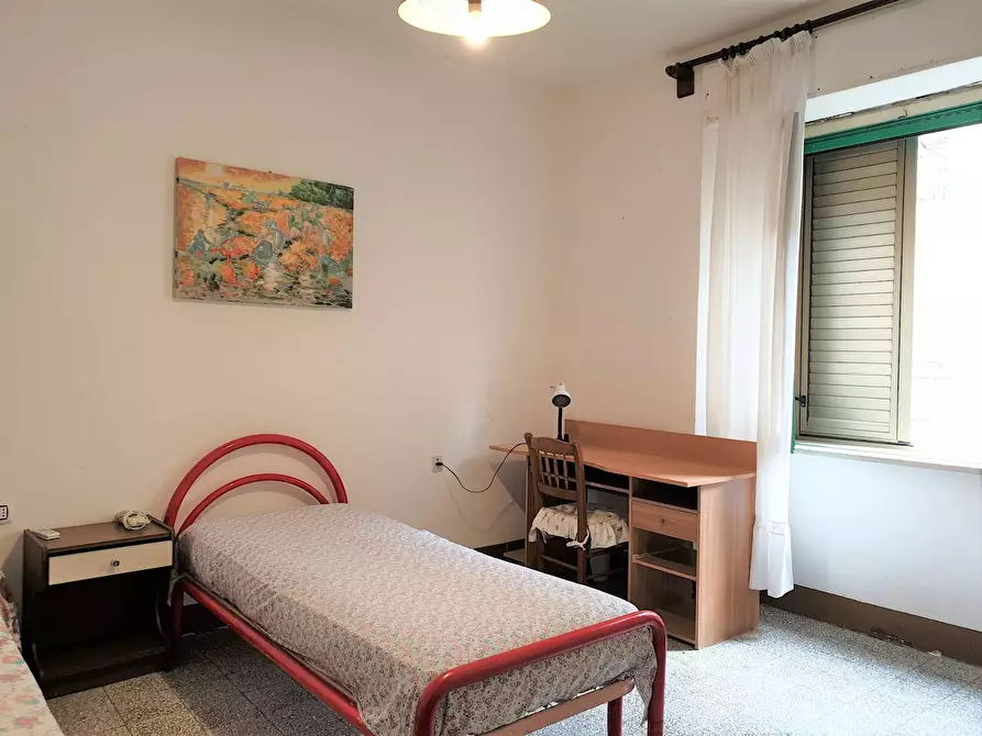 Immagine 8 di Camera in affitto  in Via Thaon di Revel a Catanzaro