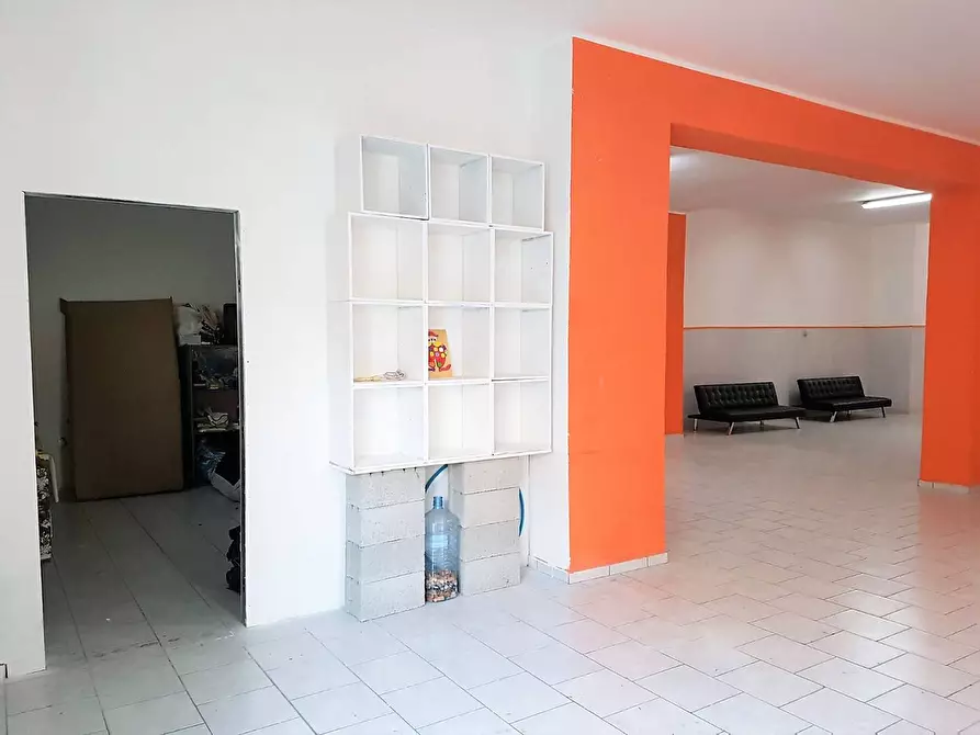Immagine 8 di Ufficio in vendita  in viale dei Bizantini a Catanzaro