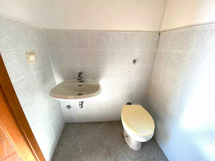 Immagine 8 di Ufficio in affitto  in via Fratelli Plutino a Catanzaro